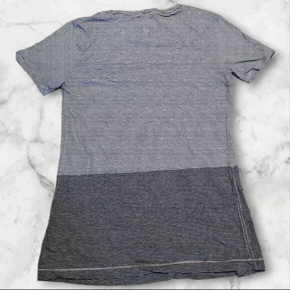 Lululemon Every Yogi Tee Gray Size 8 - Picture 2 of 2